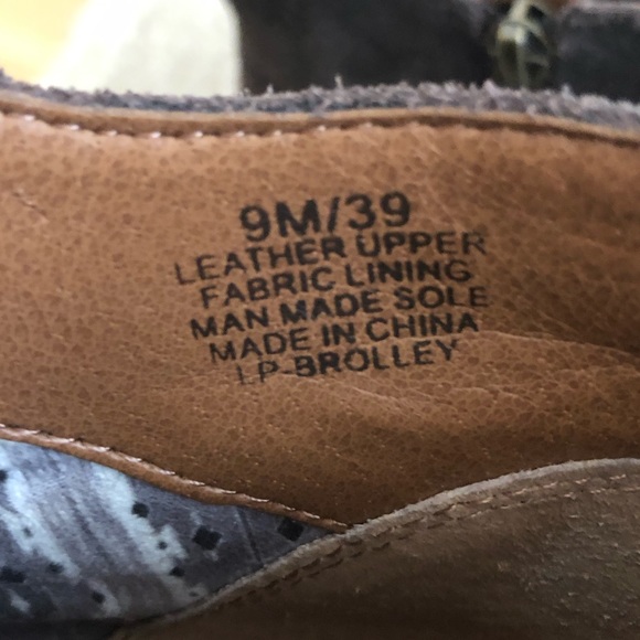 Women’s Lucky Brand dark gray suede bootie - Picture 4 of 4